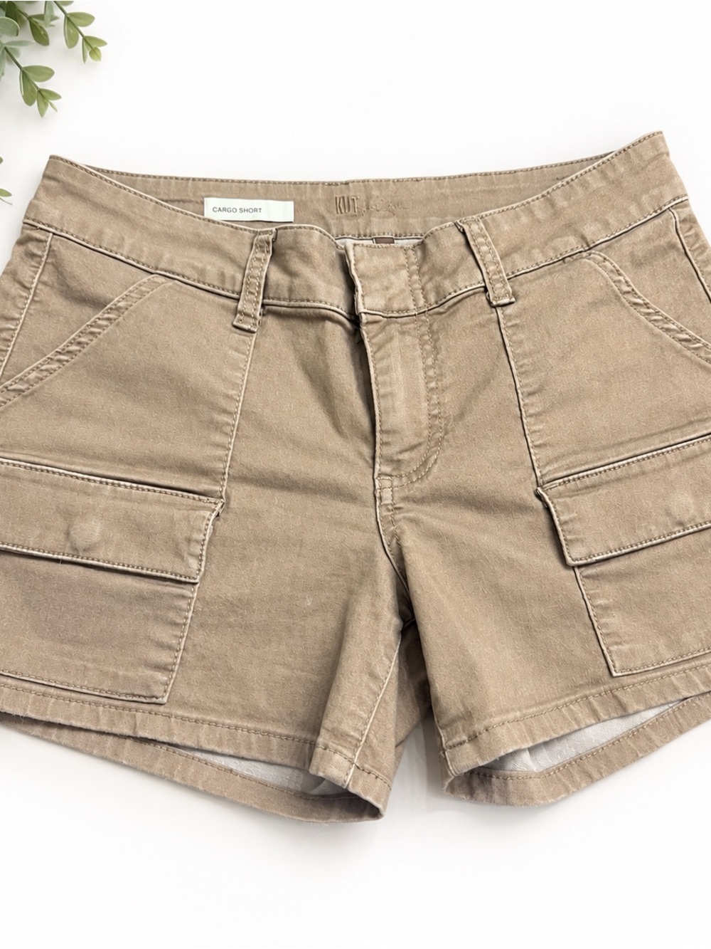 KUT from the Kloth Cargo Shorts Size 4 Khaki Utility Shorts